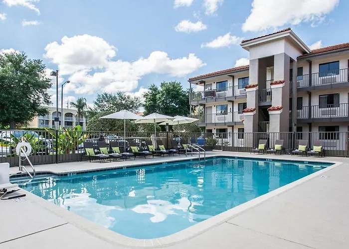 Quality Inn & Suites By The Parks